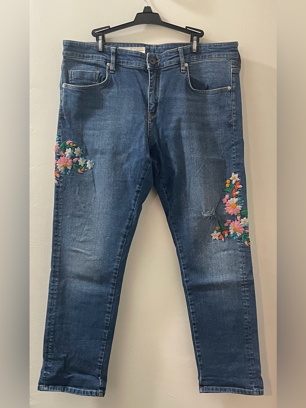PILCRO AND THE LETTERPRESS by ANTHROPOLOGIE Embroidered Mid Rise Ankle Jeans‎ - Picture 5 of 10